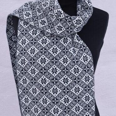 Sall must-valge 2 – koopia